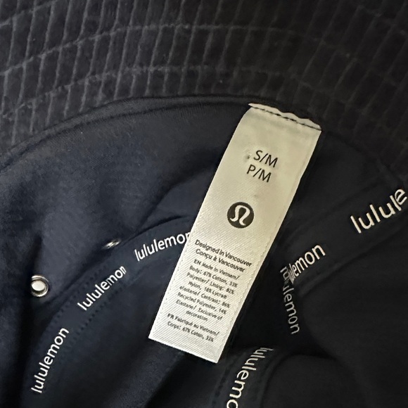 Lululemon Athletica Navy Corduroy Bucket Hat Like New S/M - Picture 6 of 6